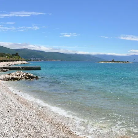 Ana * Нови-Винодолски